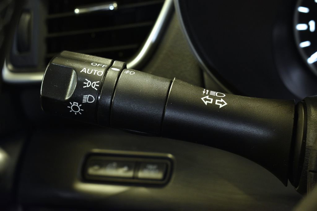 Used 2021 Nissan Maxima Platinum w/ Sport Mat Group image 18