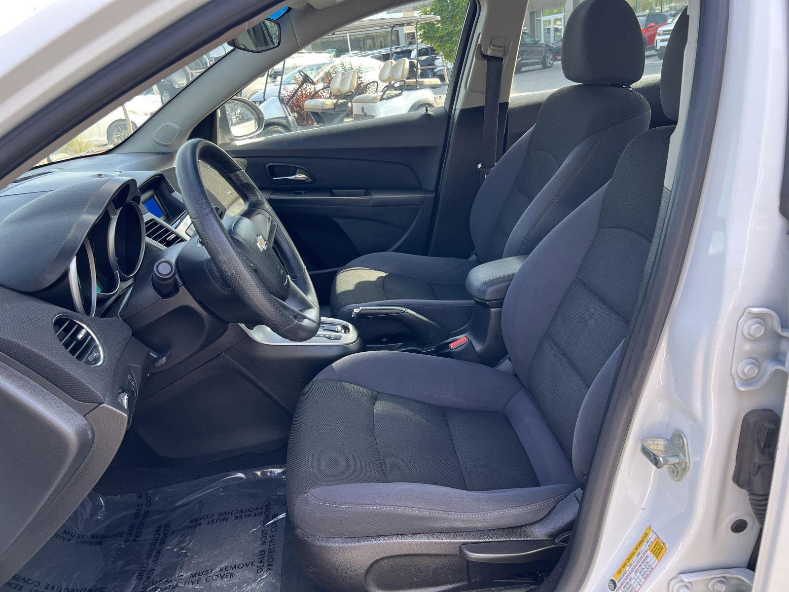 Used 2014 Chevrolet Cruze LT FWD image 27