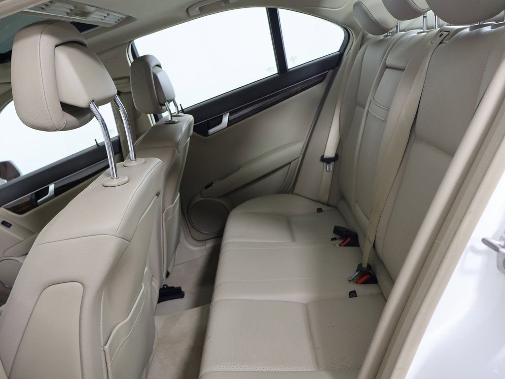 Used 2014 Mercedes-Benz C 300 4MATIC Sedan image 22