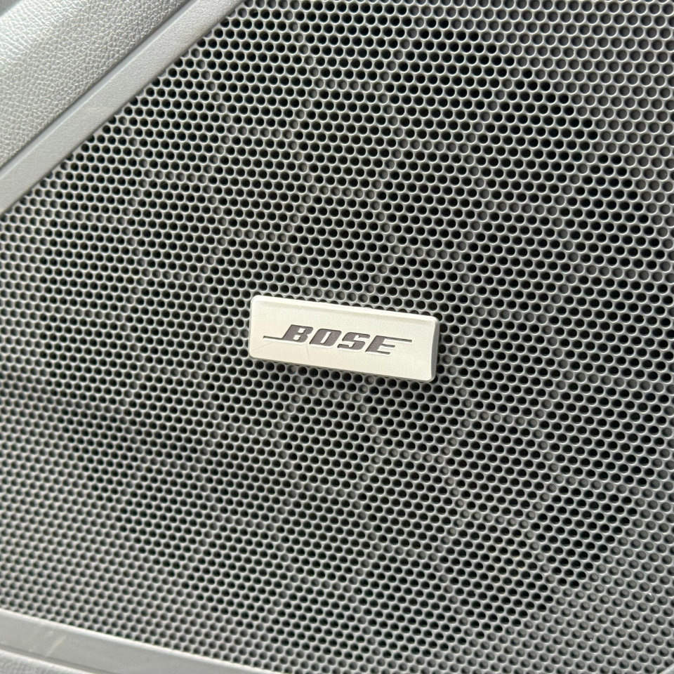 Used 2017 Chevrolet Bolt Premier w/ Driver Confidence II Package image 24