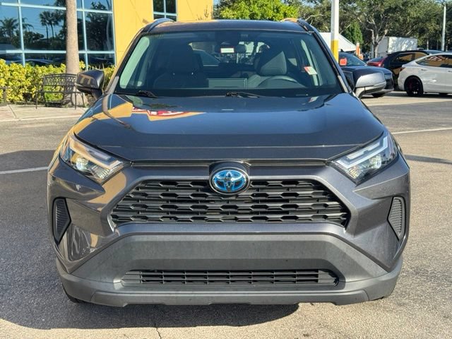 Used 2022 Toyota RAV4 XLE w/ Convenience Package AWD/4WD image 6