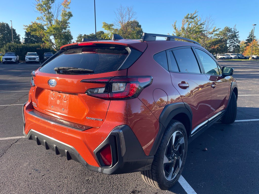 Used 2024 Subaru Crosstrek 2.5i Limited w/ Crosstrek Mirror Package AWD/4WD image 5