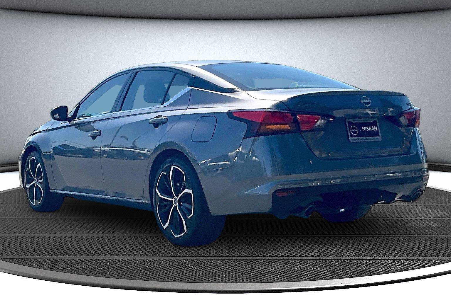 Used 2024 Nissan Altima 2.5 SR FWD image 5