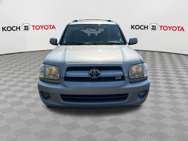 Used 2005 Toyota Sequoia Limited AWD/4WD image 2