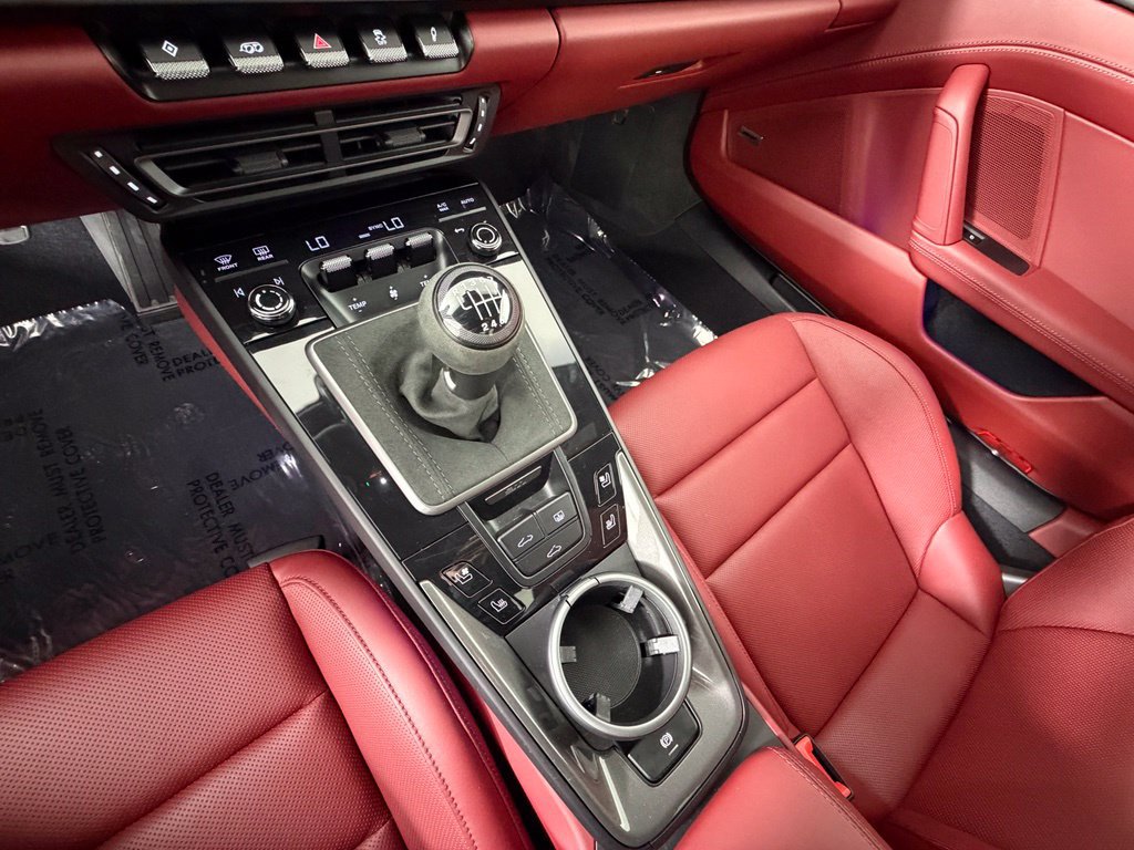 Certified 2024 Porsche 911 Carrera GTS RWD image 35