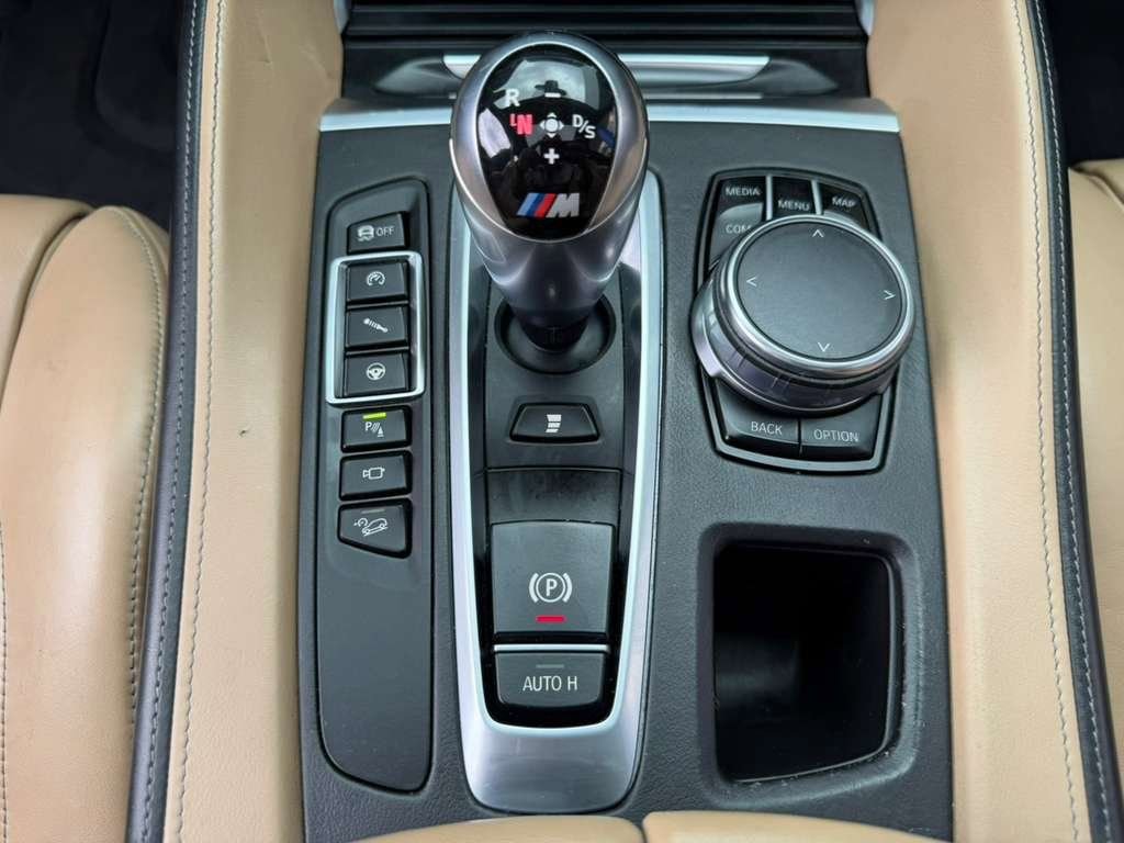 Used 2017 BMW X5 M AWD/4WD image 21