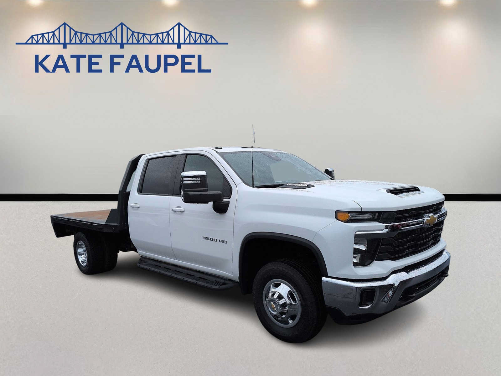 Used 2024 Chevrolet Silverado 3500 LT w/ Convenience Package AWD/4WD image 1