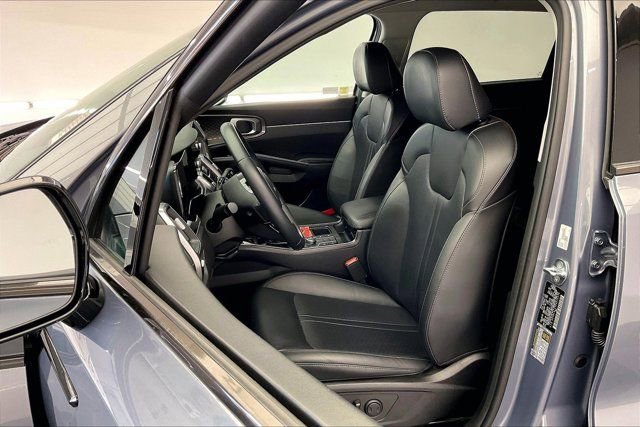 Used 2023 Kia Sorento S FWD image 18