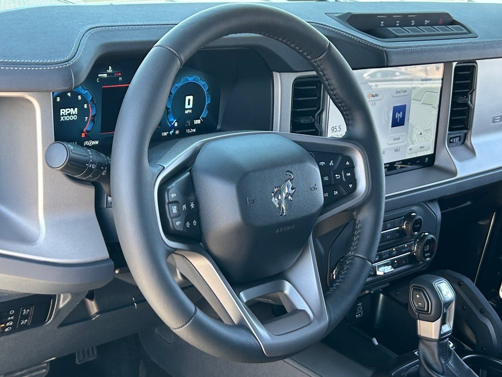 New 2026 Ford Bronco Outer Banks w/ Sasquatch Package AWD/4WD image 9