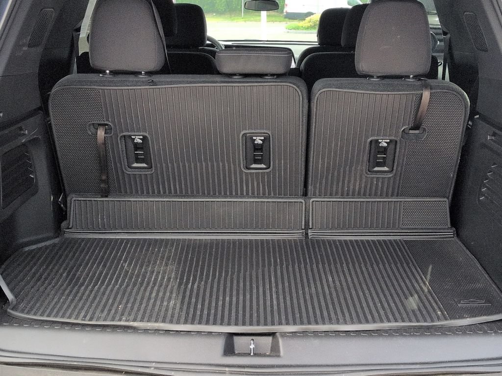 Used 2026 Chevrolet Traverse LT w/ LPO, Floor Liner Package AWD/4WD image 23