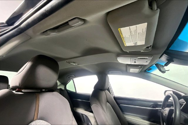 Used 2018 Toyota Camry LE FWD image 24