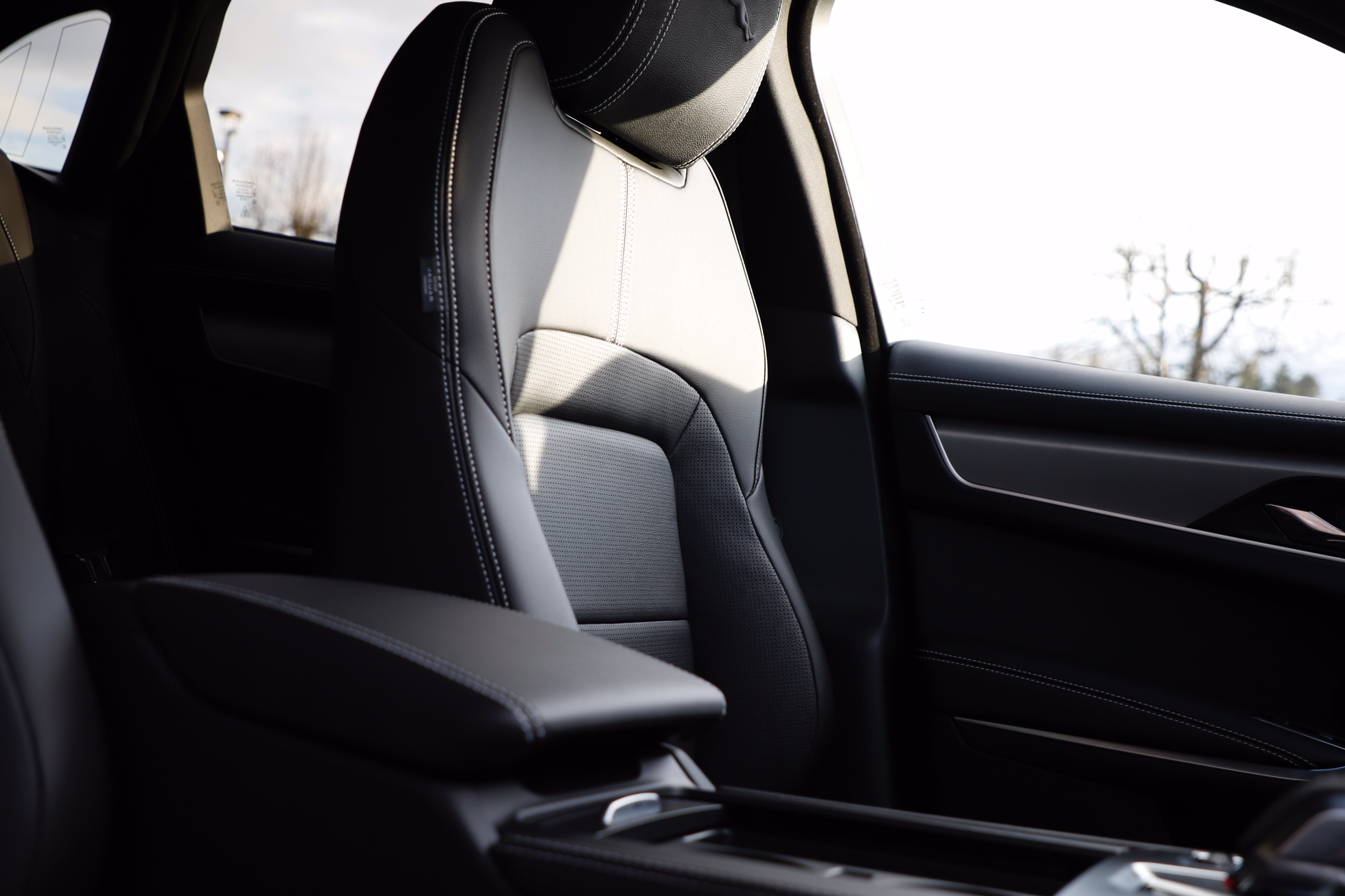 New 2026 Jaguar F-PACE R-Dynamic S AWD/4WD image 14