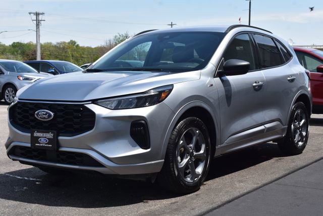 Used 2023 Ford Escape ST-Line AWD/4WD image 13