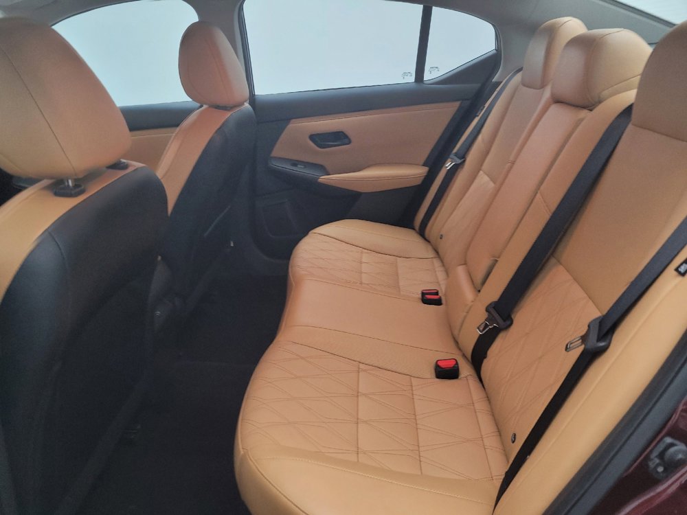 Used 2025 Nissan Sentra SV w/ SV Premium Package FWD image 18