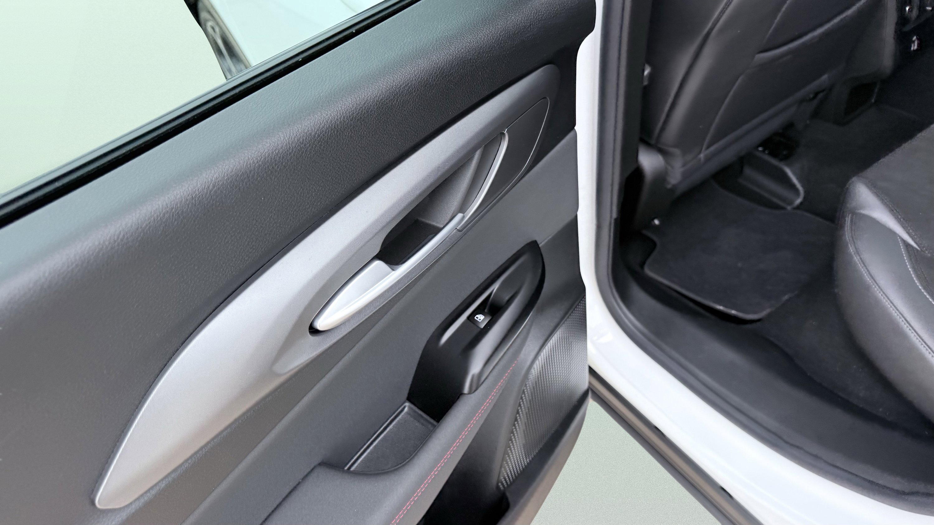 Used 2024 Alfa Romeo Tonale Veloce image 31