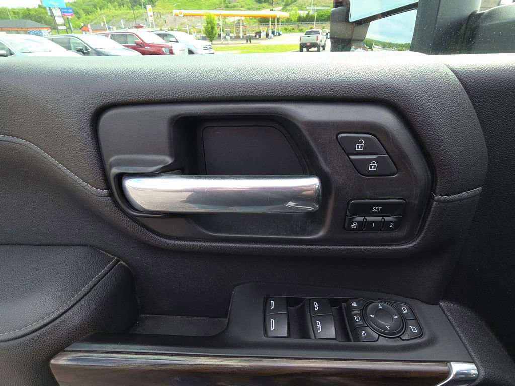 Used 2021 GMC Sierra 2500 SLT w/ SLT Premium Package AWD/4WD image 15