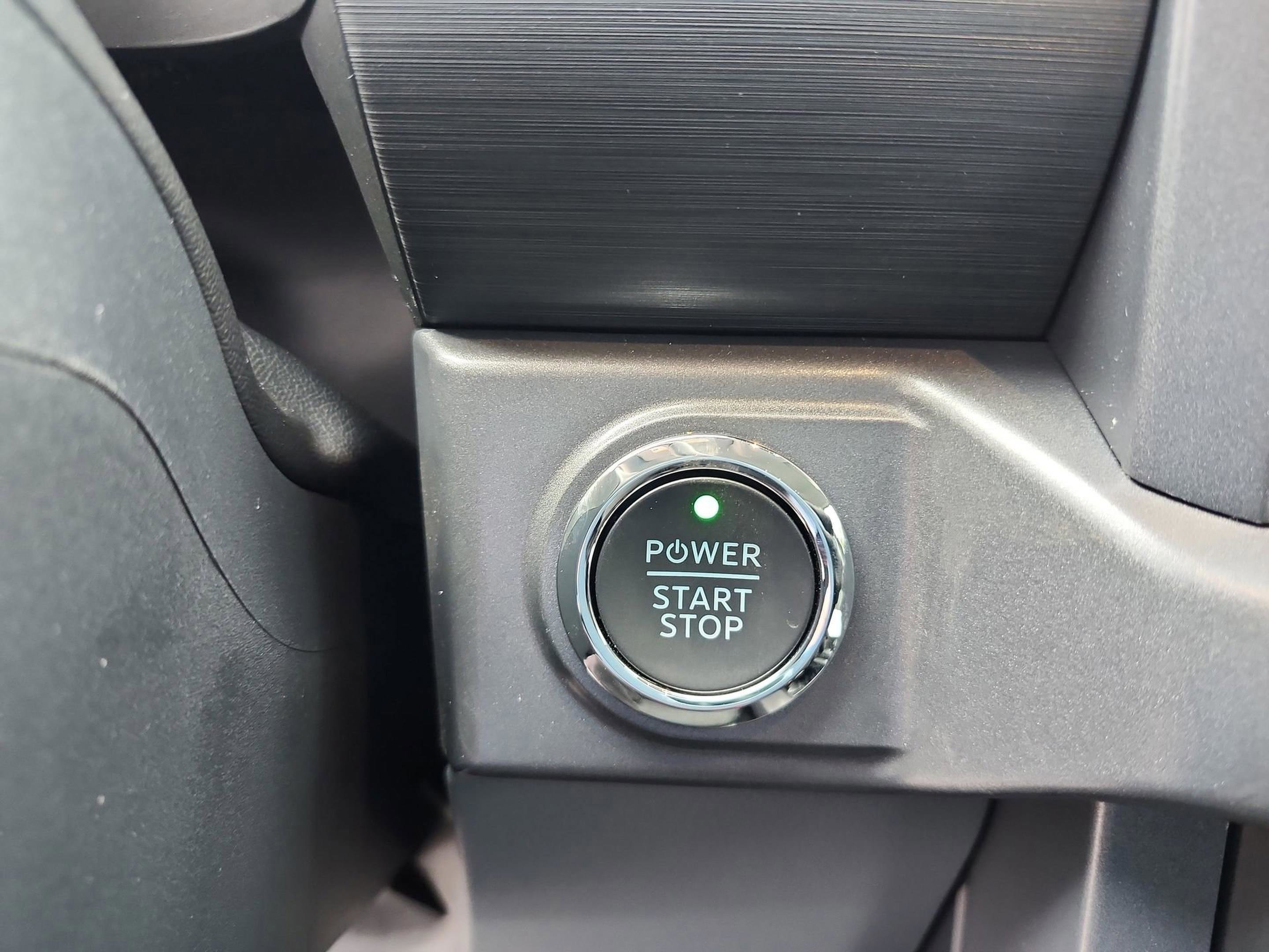 New 2025 Ford F150 Lightning XLT image 23