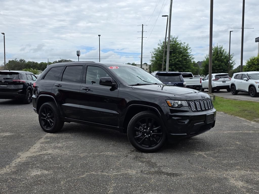 Used 2020 Jeep Grand Cherokee Altitude AWD/4WD image 2