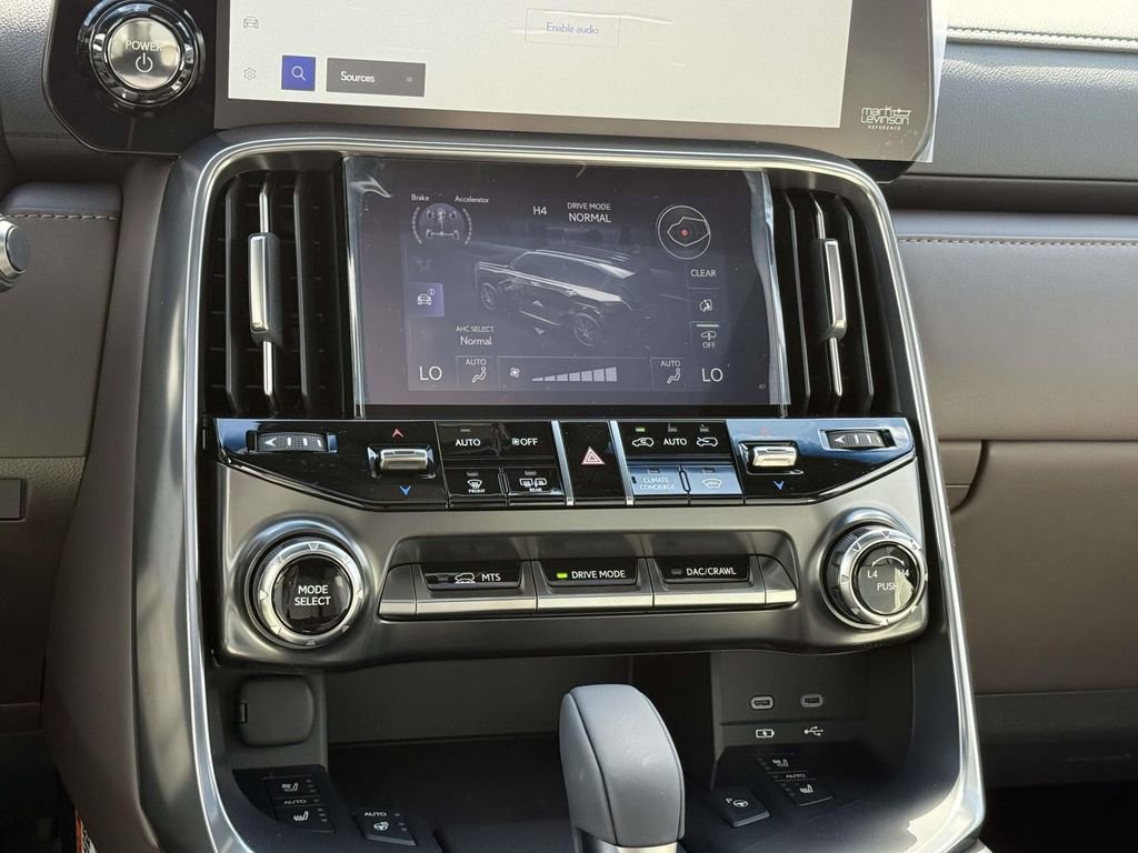 New 2026 Lexus LX 700h Luxury image 14