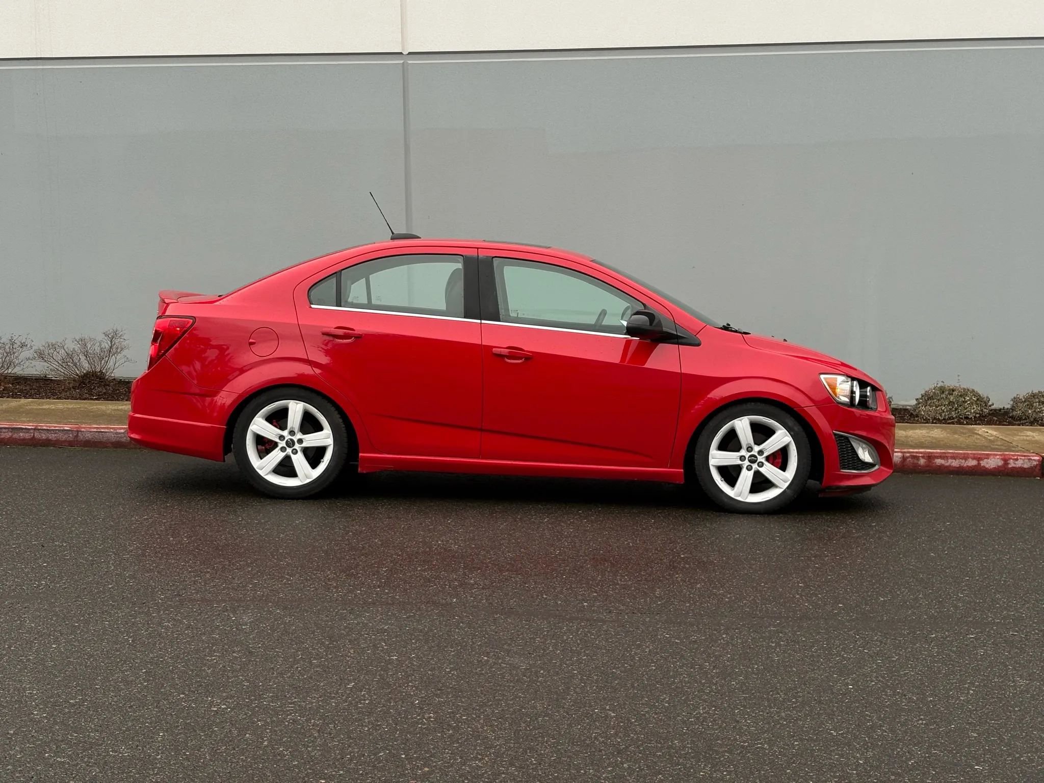 Used 2016 Chevrolet Sonic RS image 5