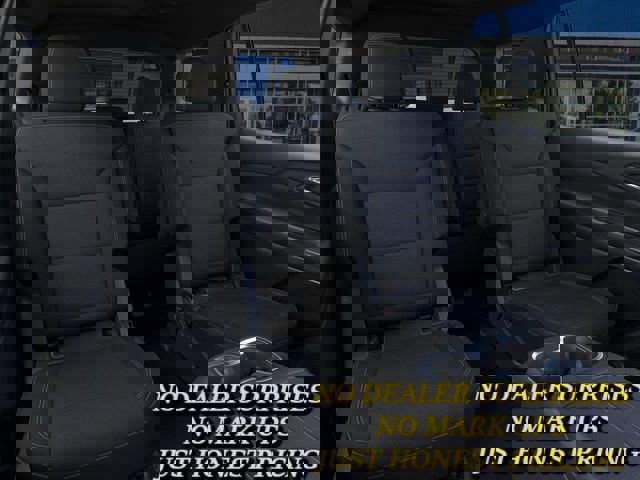 New 2025 Chevrolet Traverse LT w/ Enhanced Driving Package FWD image 17