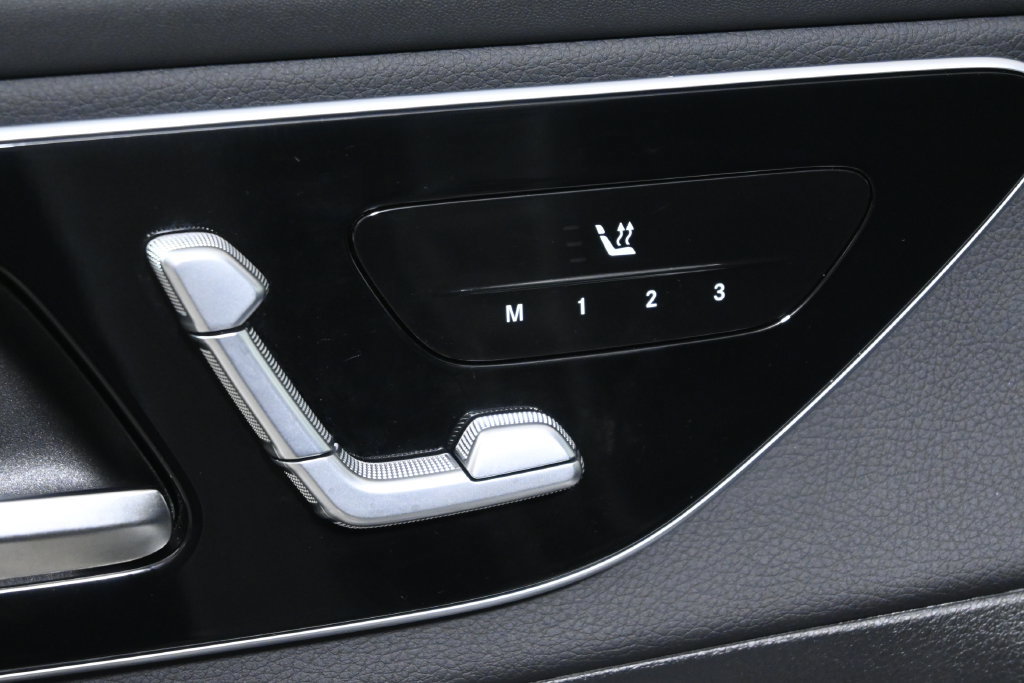 Certified 2026 Mercedes-Benz GLC 300 4MATIC image 23