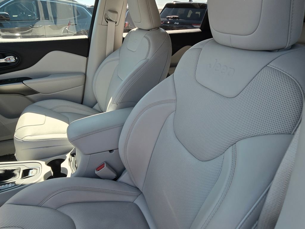 Certified 2021 Jeep Cherokee Latitude Lux image 21