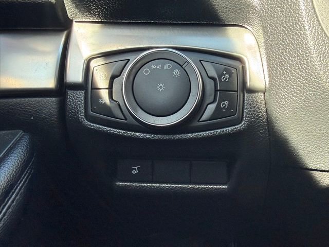 Used 2018 Ford Explorer XLT w/ Equipment Group 201A image 19