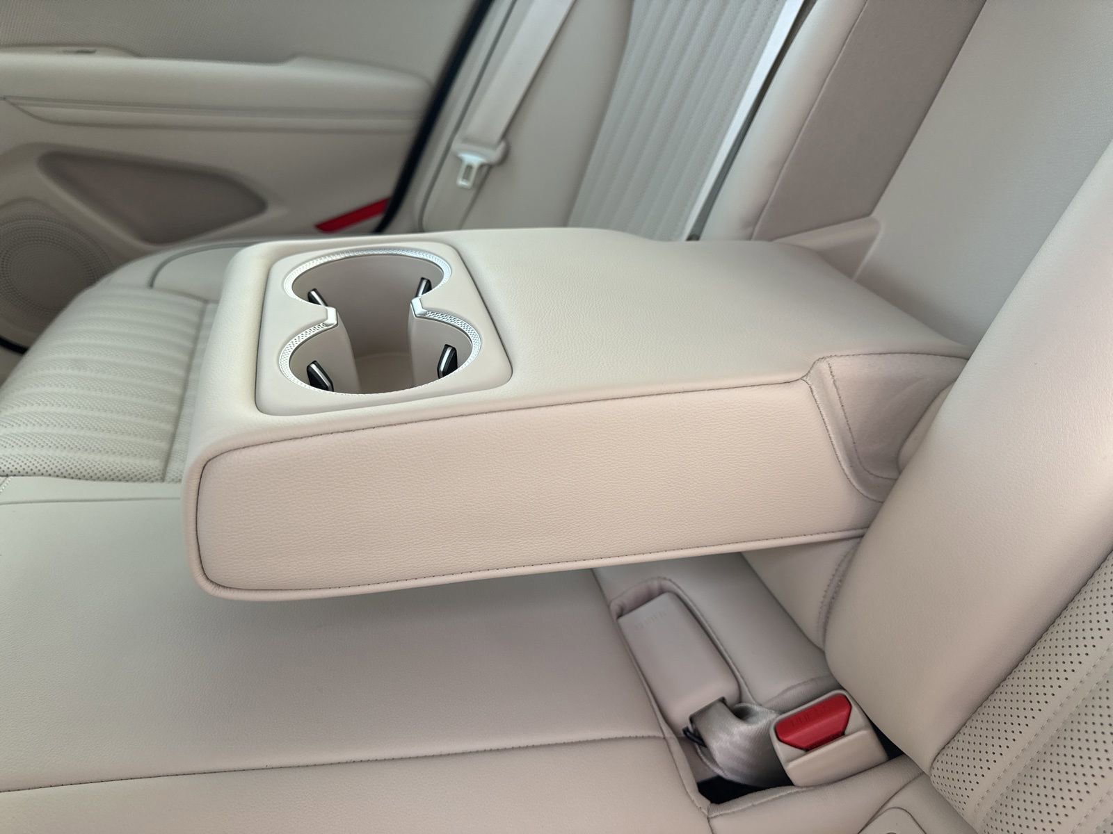 Used 2026 Genesis G70 2.5T Prestige image 15