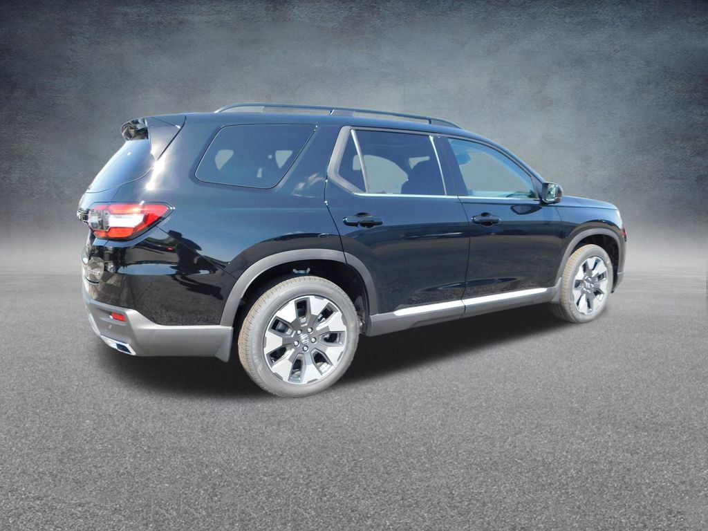 New 2026 Honda Pilot Touring image 3