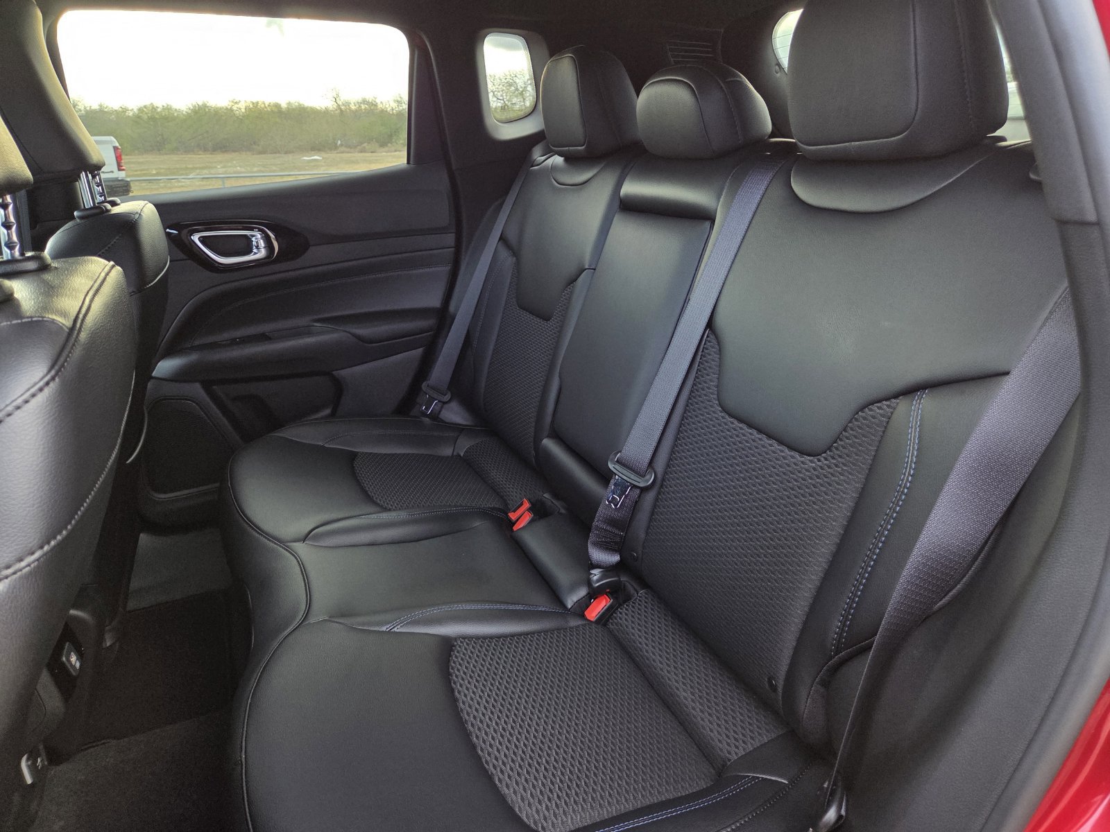 New 2026 Jeep Compass Latitude AWD/4WD image 22