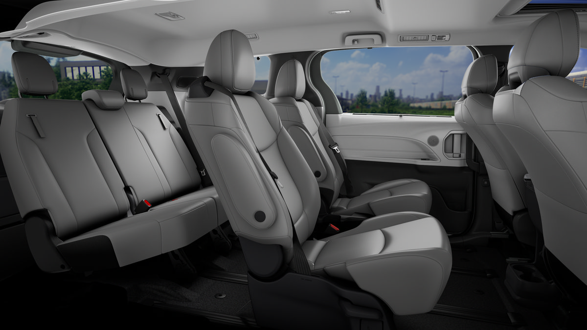 New 2026 Toyota Sienna XLE FWD image 2