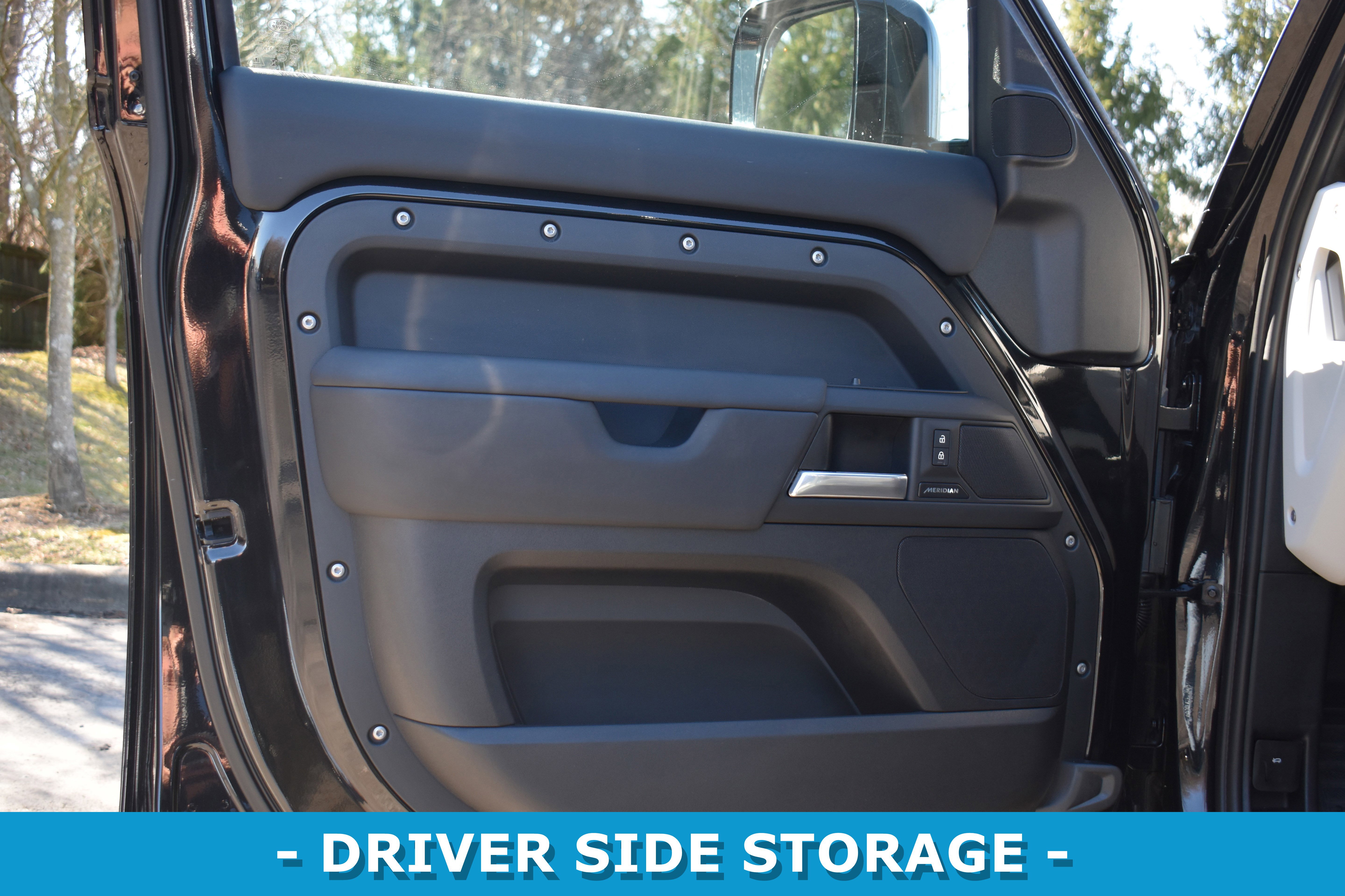 Used 2025 Land Rover Defender 110 S image 5