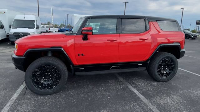 New 2025 GMC Hummer EV 2X w/ LPO, Cargo Utility Package AWD/4WD image 7