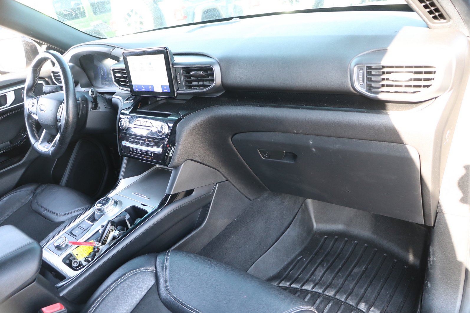 Used 2022 Ford Explorer ST AWD/4WD image 36