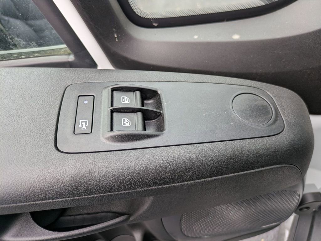 Used 2024 RAM ProMaster 2500 FWD image 19