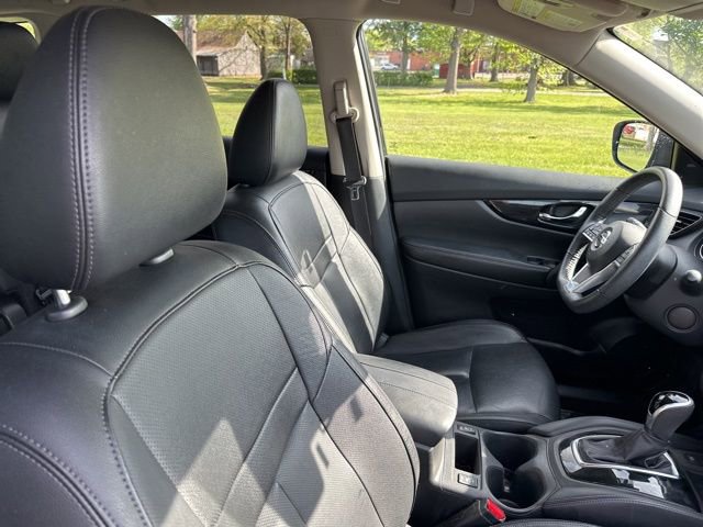 Used 2019 Nissan Rogue SL AWD/4WD image 28