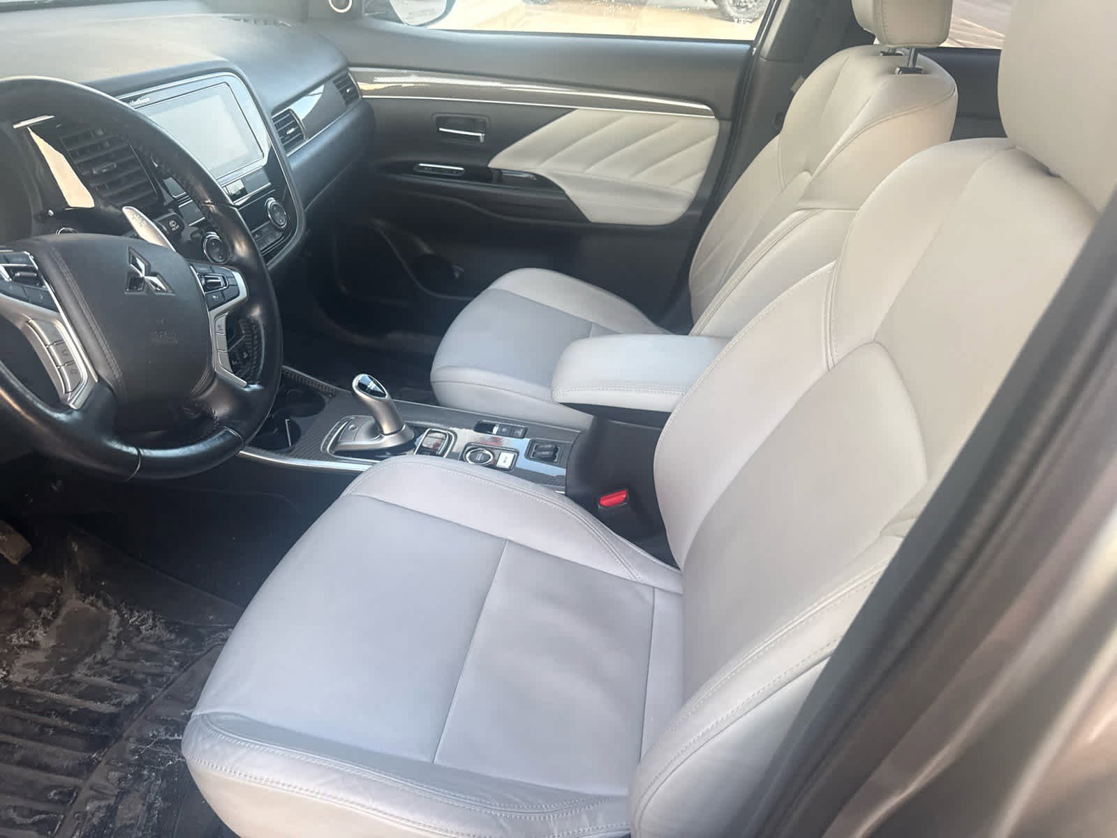 Used 2019 Mitsubishi Outlander GT image 8