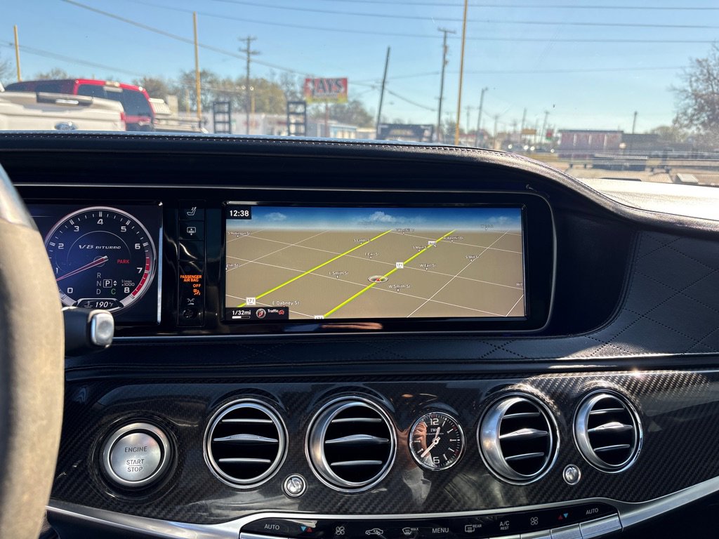 Used 2015 Mercedes-Benz S 63 AMG 4MATIC Sedan image 28