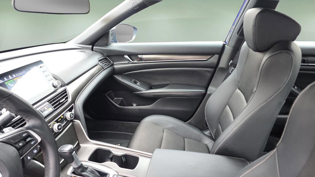 Used 2022 Honda Accord Sport image 11
