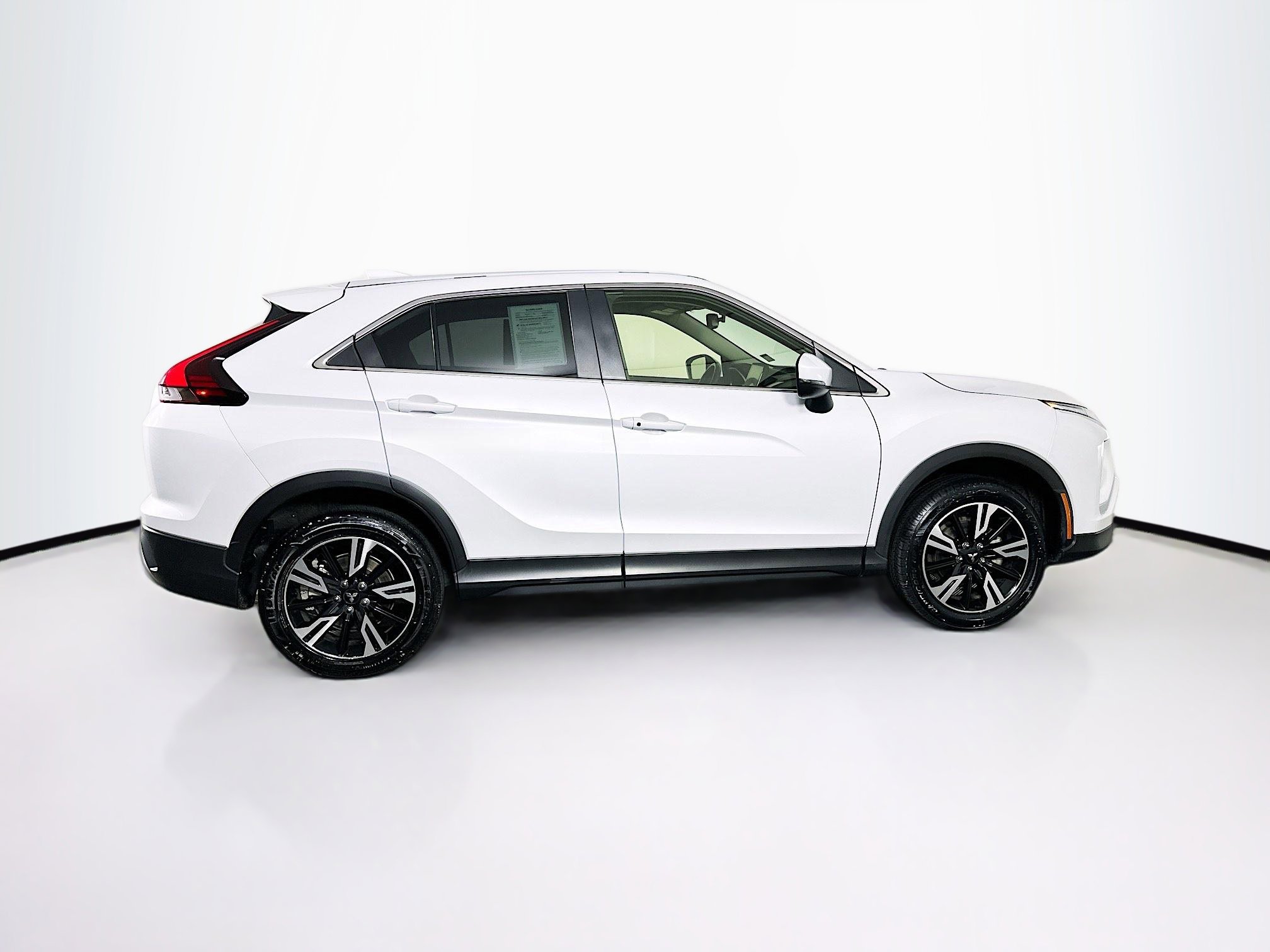 Used 2024 Mitsubishi Eclipse Cross SE image 10