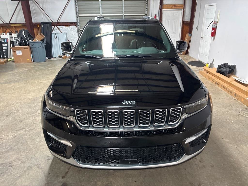 Used 2023 Jeep Grand Cherokee Summit AWD/4WD image 14