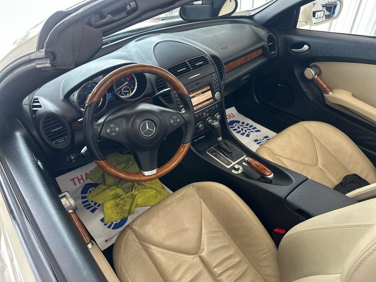 Used 2009 Mercedes-Benz SLK 300 image 10