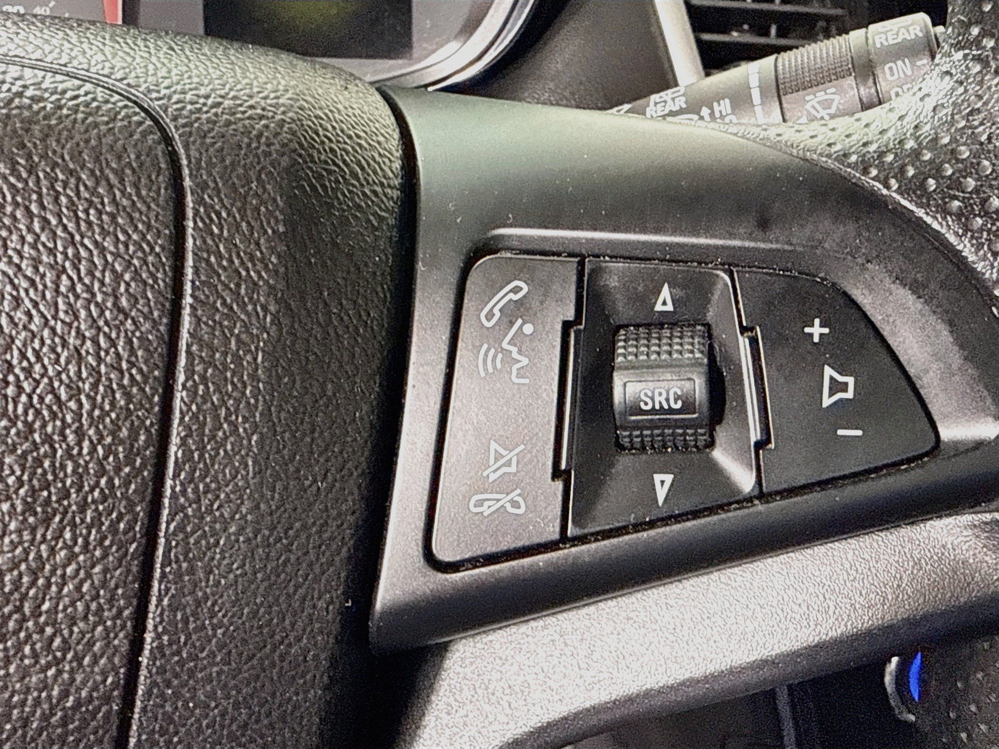Used 2019 Chevrolet Trax LS FWD image 14