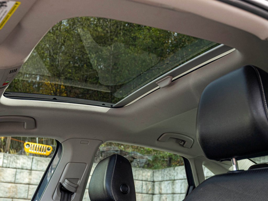 Used 2022 Volkswagen Jetta SEL image 33