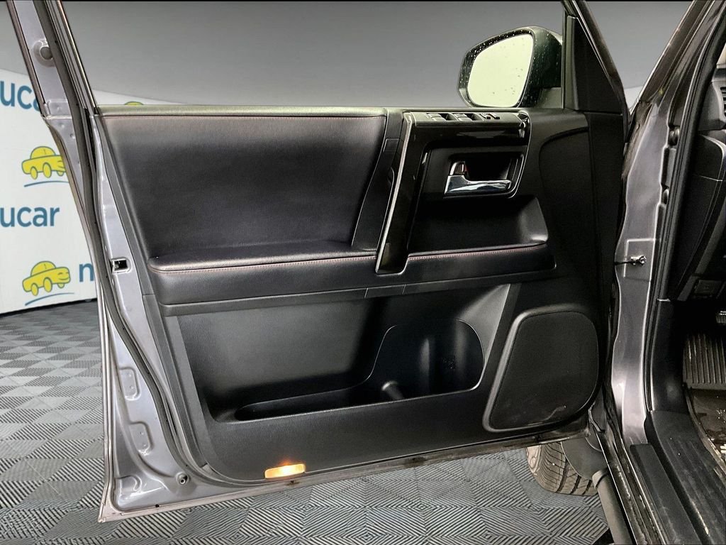 Used 2021 Toyota 4Runner TRD Pro AWD/4WD image 9