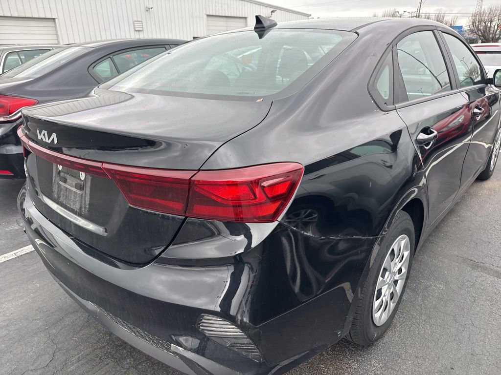 Used 2024 Kia Forte LX image 3