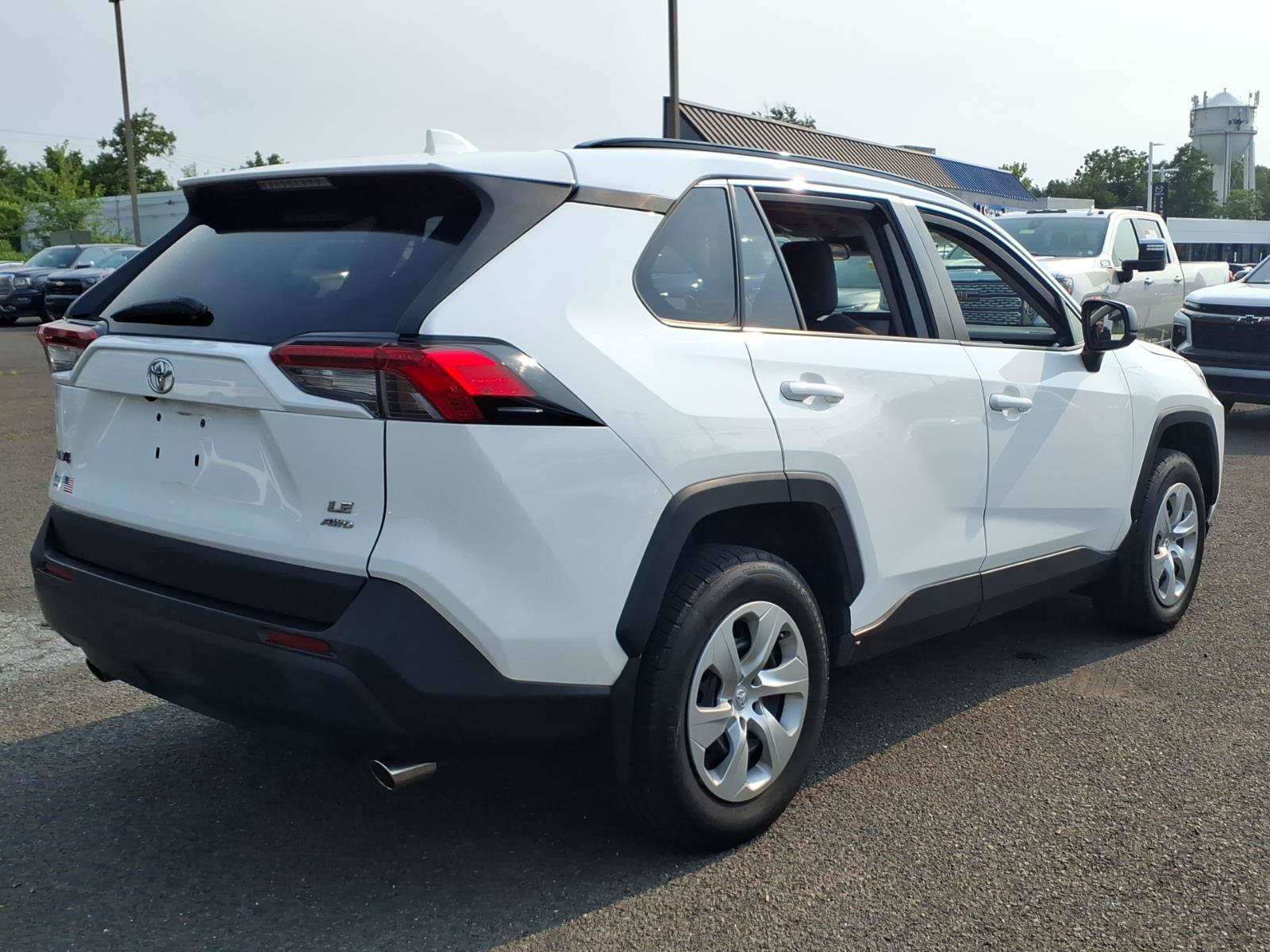 Used 2019 Toyota RAV4 LE w/ All Weather Liner Package AWD/4WD image 3