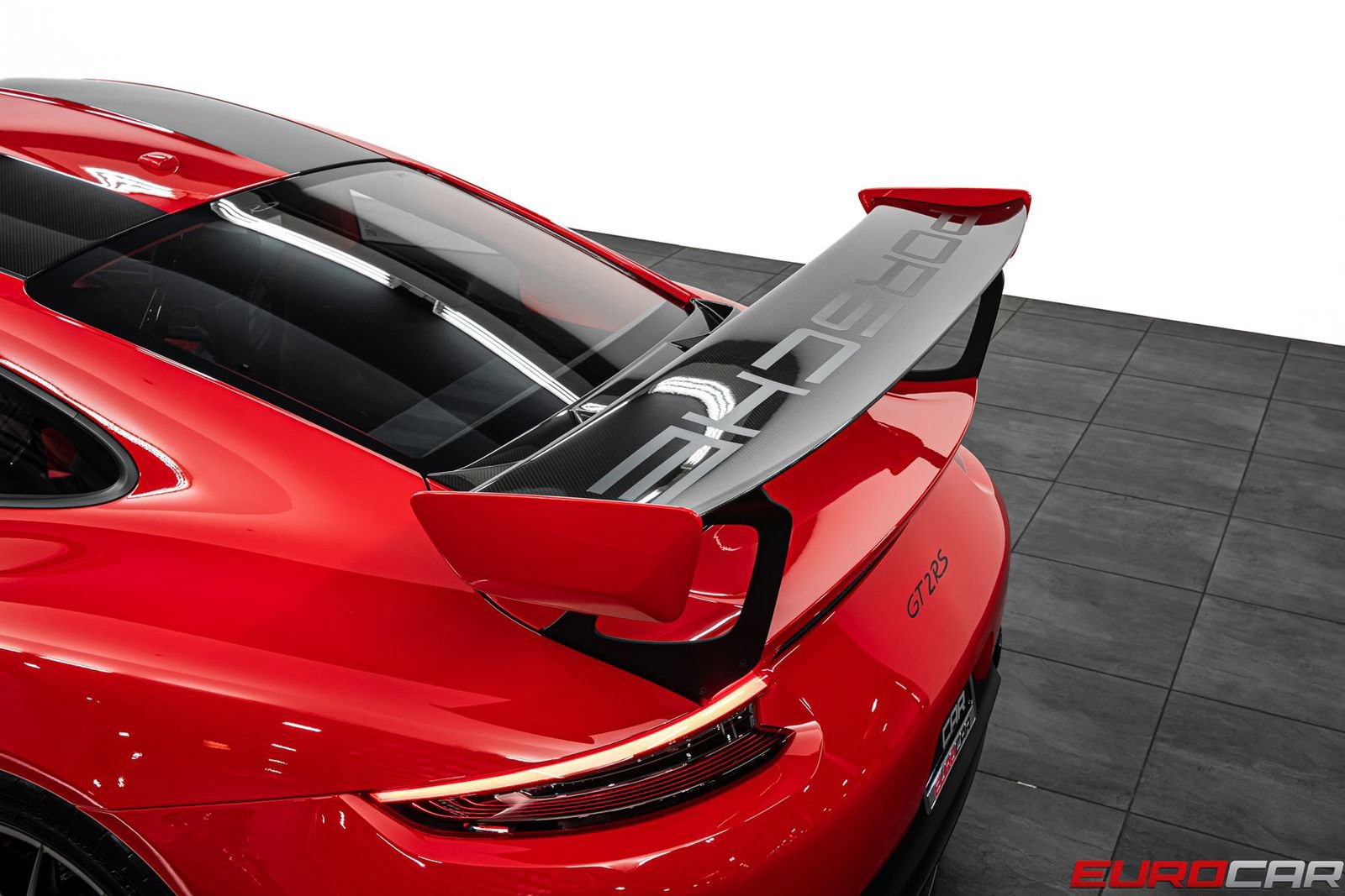 Used 2018 Porsche 911 GT2 RS RWD image 25