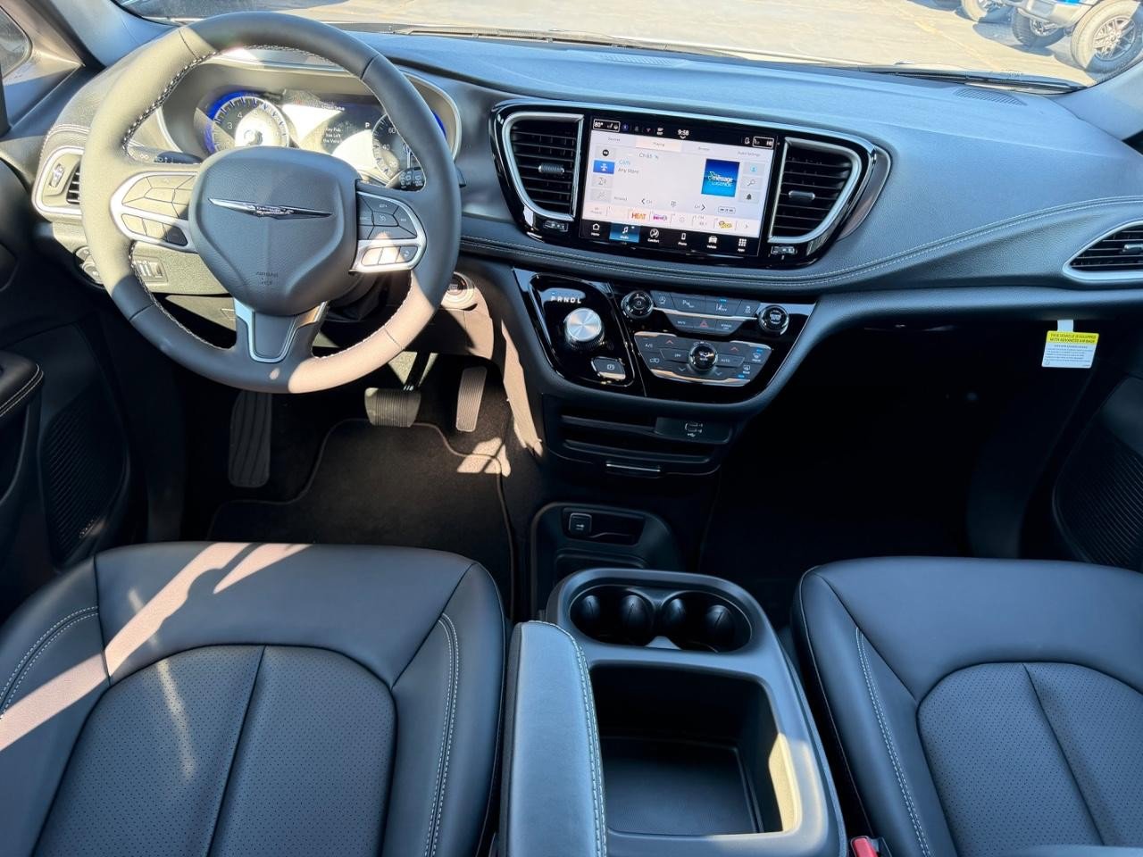 New 2026 Chrysler Pacifica Select FWD image 13